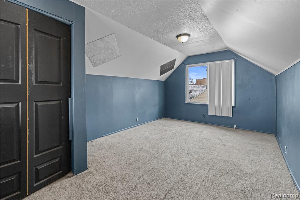 8838 Faust Avenue, Detroit, MI 48228 — Photo 16