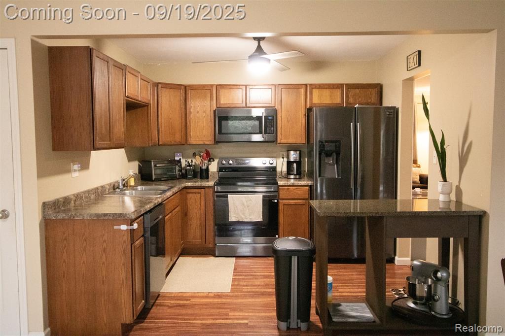 8139 Hedgeway Drive, Shelby Twp, MI 48317 — Photo 14