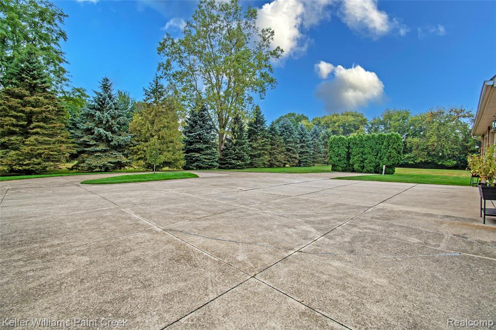 75187 Peters Drive, Bruce, MI 48065 — Photo 7