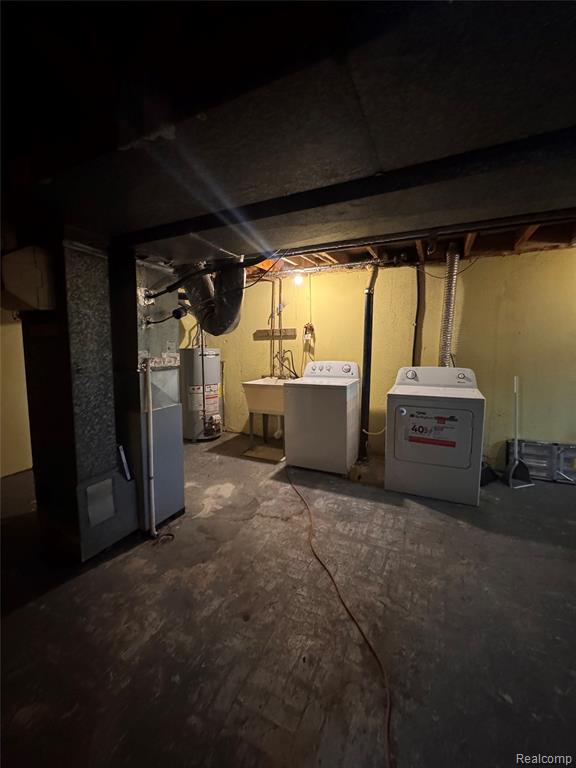 8557 Winchester Drive, Sterling Heights, MI 48313 — Photo 19