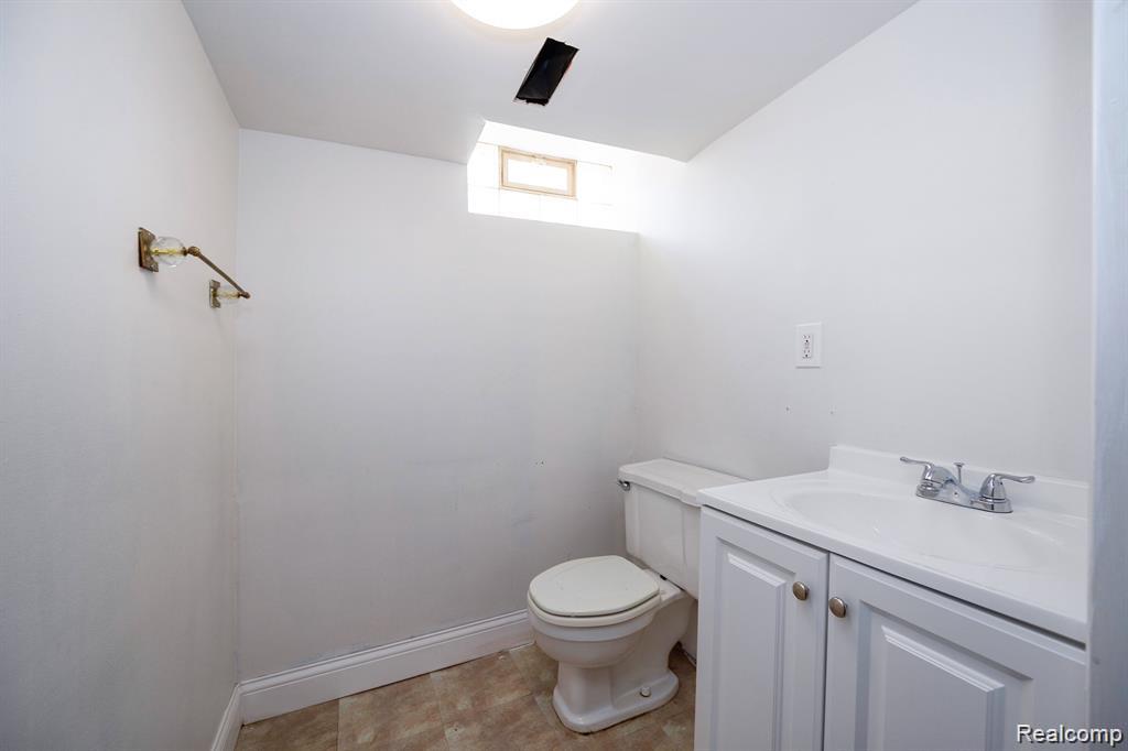 27272 Hopkins Street, Inkster, MI 48141 — Photo 4