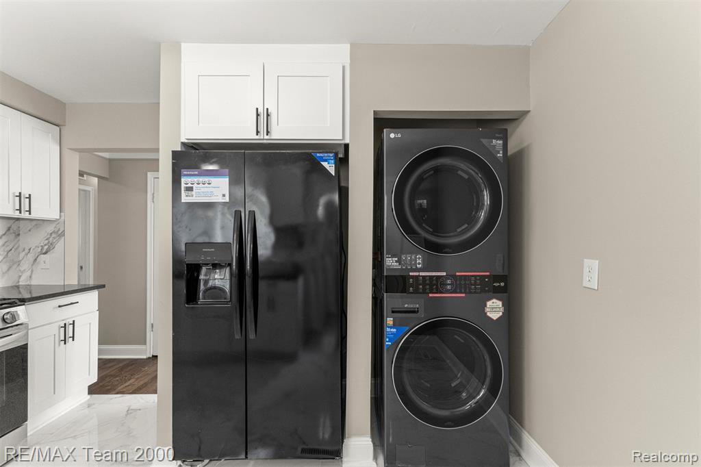 4652 Raymond Avenue, Dearborn Heights, MI 48125 — Photo 17