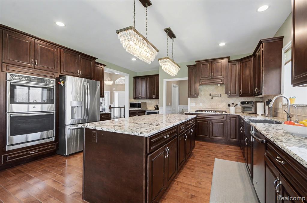 4912 Rosy Drive, Leonard, MI 48367 — Photo 11