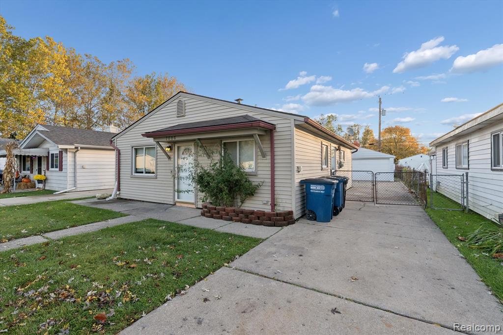 7606 Cavell Street, Westland, MI — Photo 3