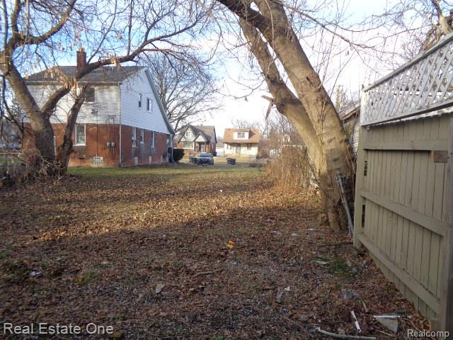 14995 Maddelein Street - Photo 5