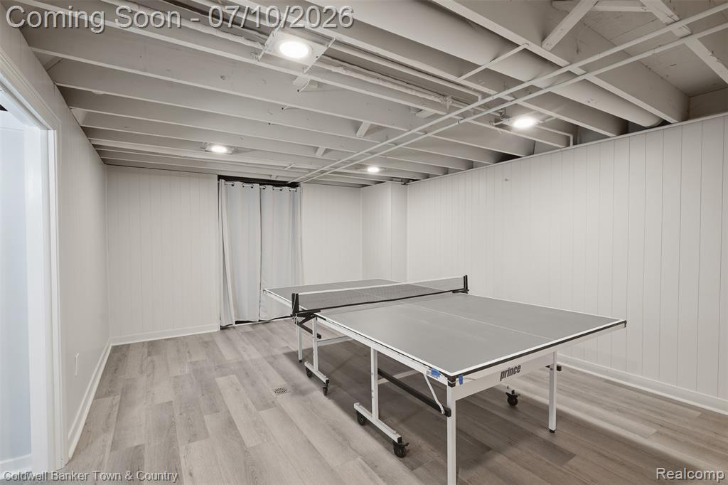 4301 Macqueen Drive, West Bloomfield, MI 48323 — Photo 38