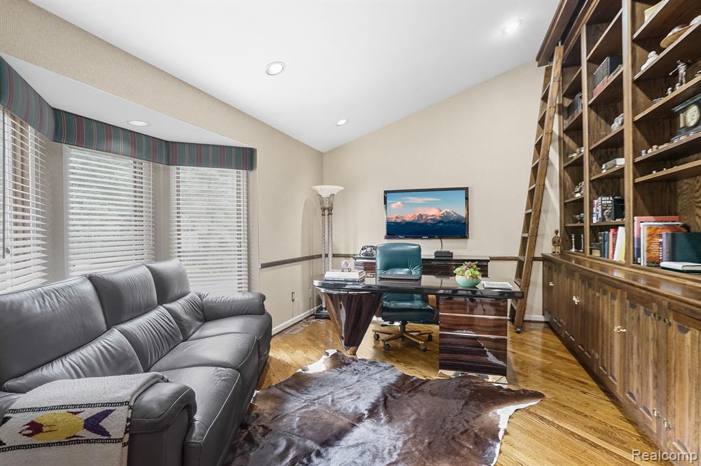 72 Vaughan Ridge Road, Bloomfield Hills, MI 48304 — Photo 12
