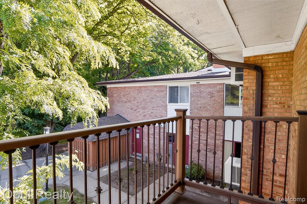 1237 Island Drive, 203, Ann Arbor, MI 48105 — Photo 29