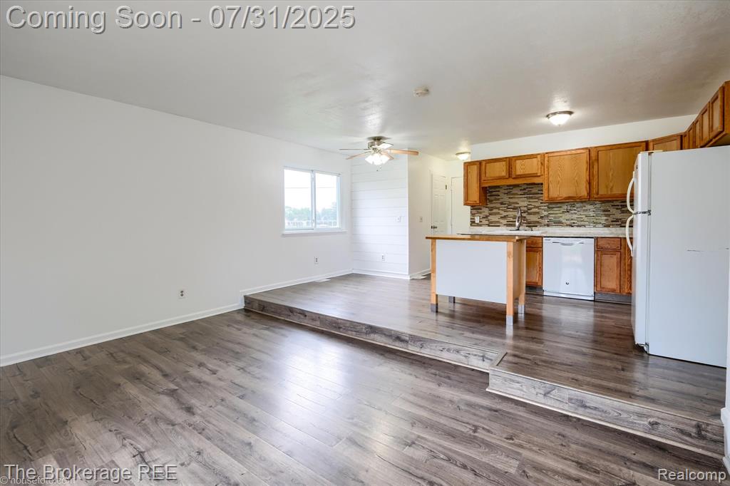 5010 Spring Well Lane, Grand Blanc, MI 48439 — Photo 16