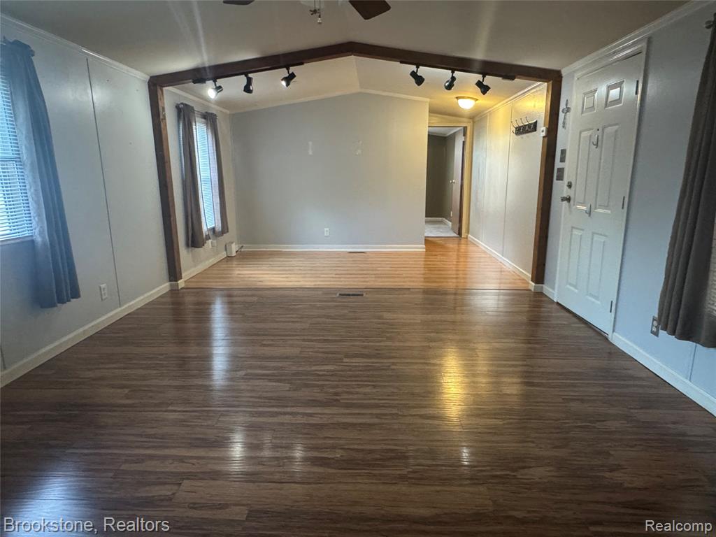 48574 Lakeview E, Shelby Twp, MI 48317 — Photo 7