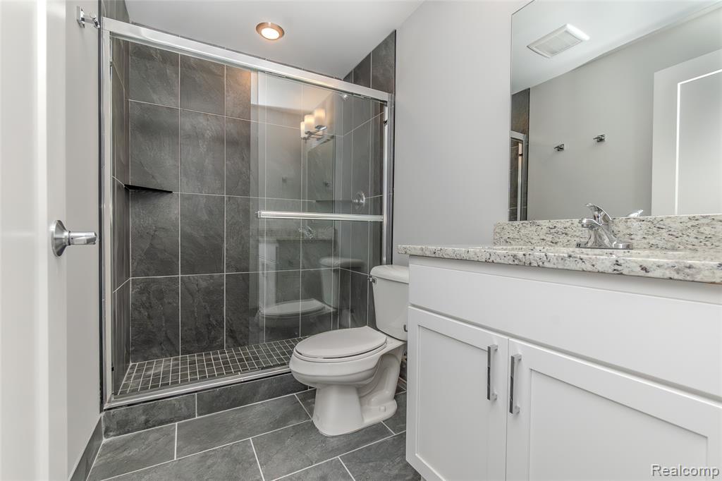 25558 Grandview Lane, 38, Novi, MI — Photo 34