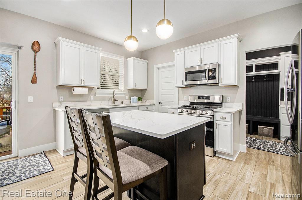 47618 VIOLA Lane, New Baltimore, MI 48047 — Photo 7