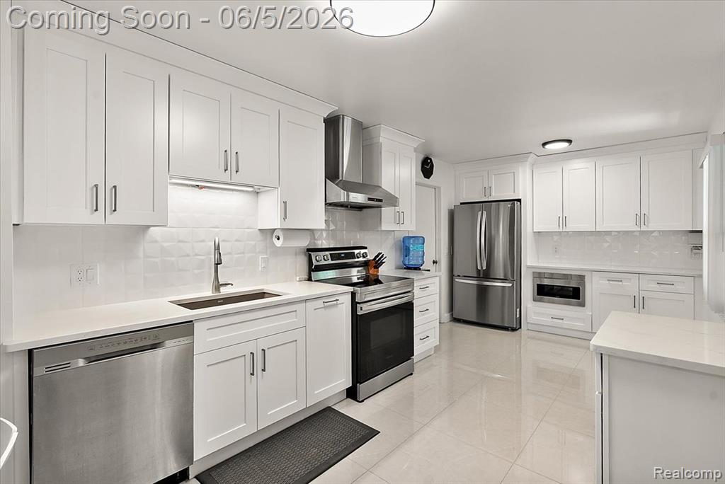 552 Tennyson, Rochester Hills, MI 48307 — Photo 13