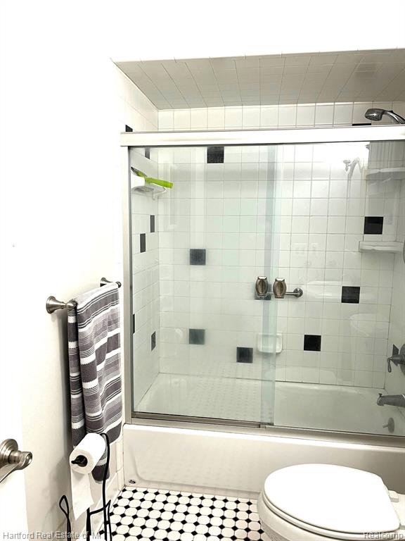 50098 Helfer Boulevard, 50098, Wixom, MI 48390 — Photo 10