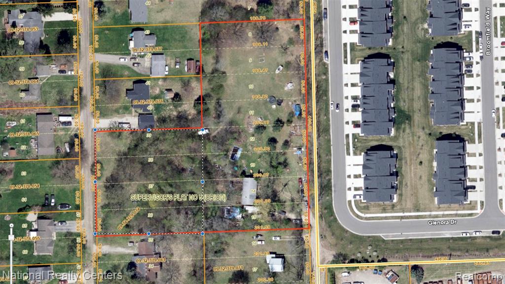 4900 Estes Drive, Lake Orion, MI