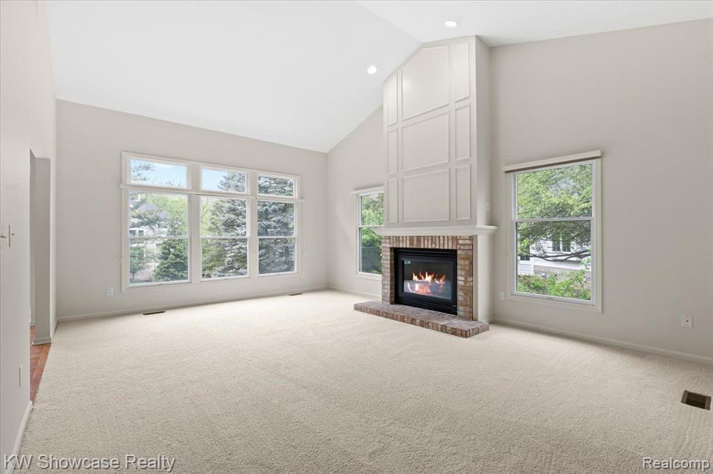 4870 LYTHAM Lane, Ann Arbor, MI 48103 — Photo 9