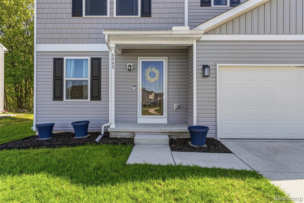 6048 Burton Estates Drive, Burton, MI 48519 — Photo 5