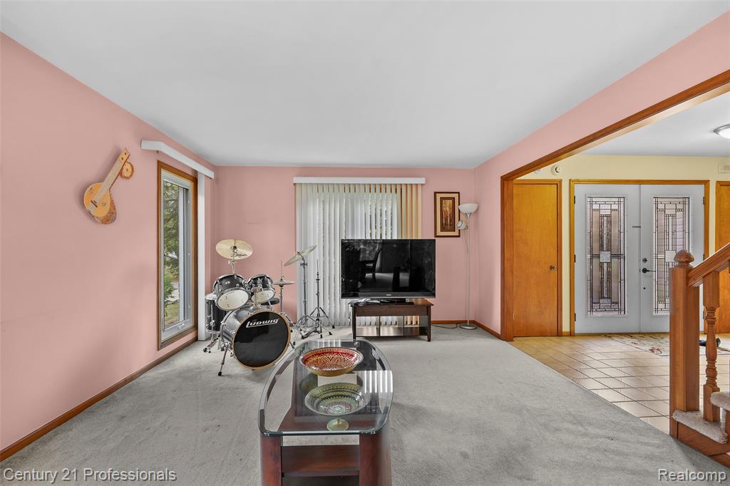 4310 Birch Run Drive, Troy, MI 48098 — Photo 8