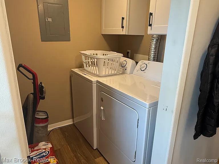 42556 Plymouth Hollow Drive, Plymouth, MI 48170 — Photo 8