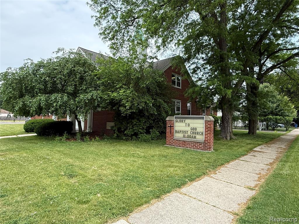 5000 5000 Pelham Rd Road, Dearborn Heights, MI 48125 — Photo 24