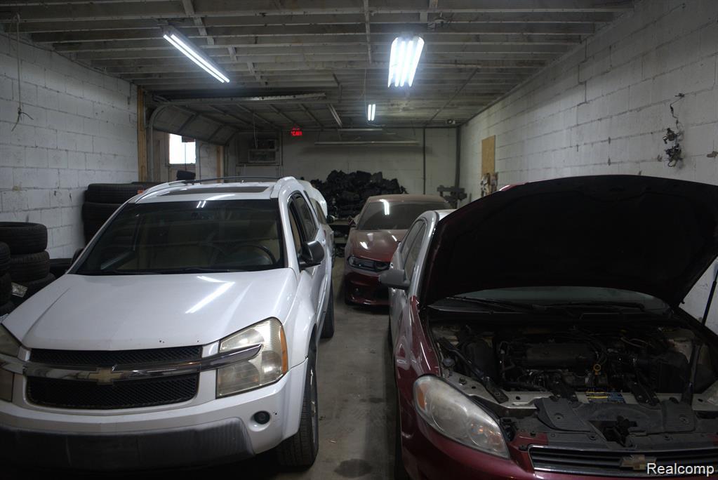 10010, 10022 and 10026 Puritan Street, Detroit, MI 48238 — Photo 8