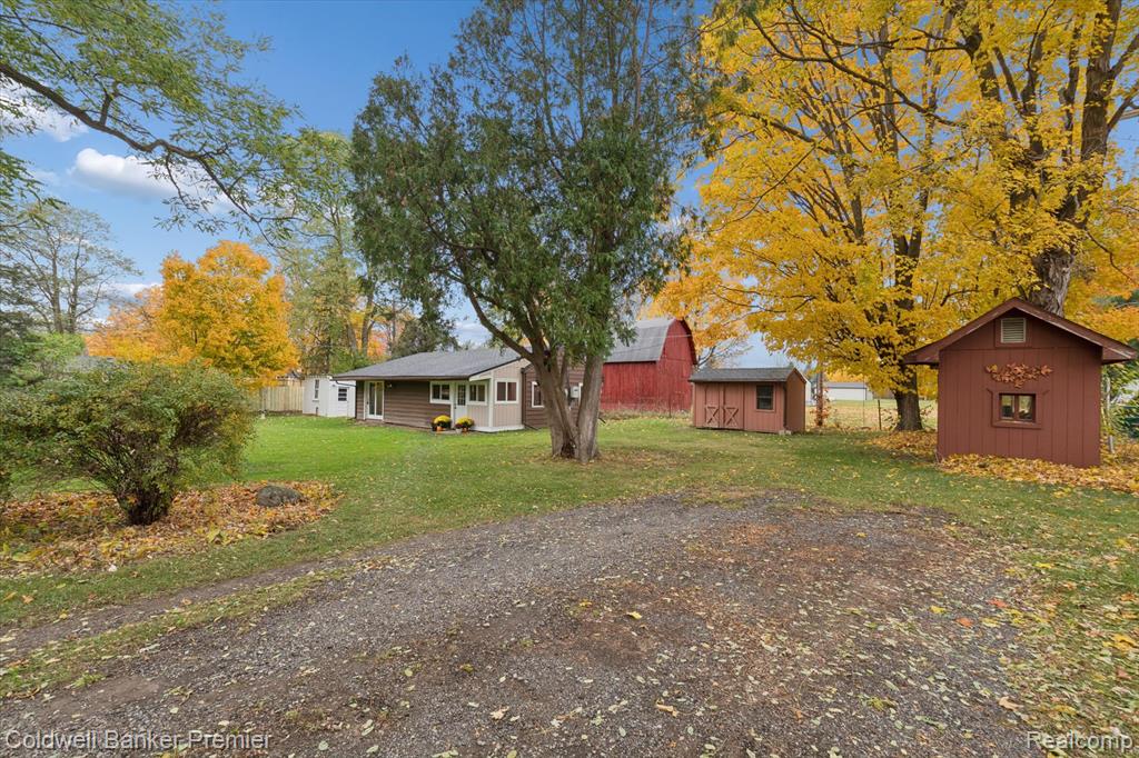 2988 Farmers Creek Road, Metamora, MI 48455 — Photo 39