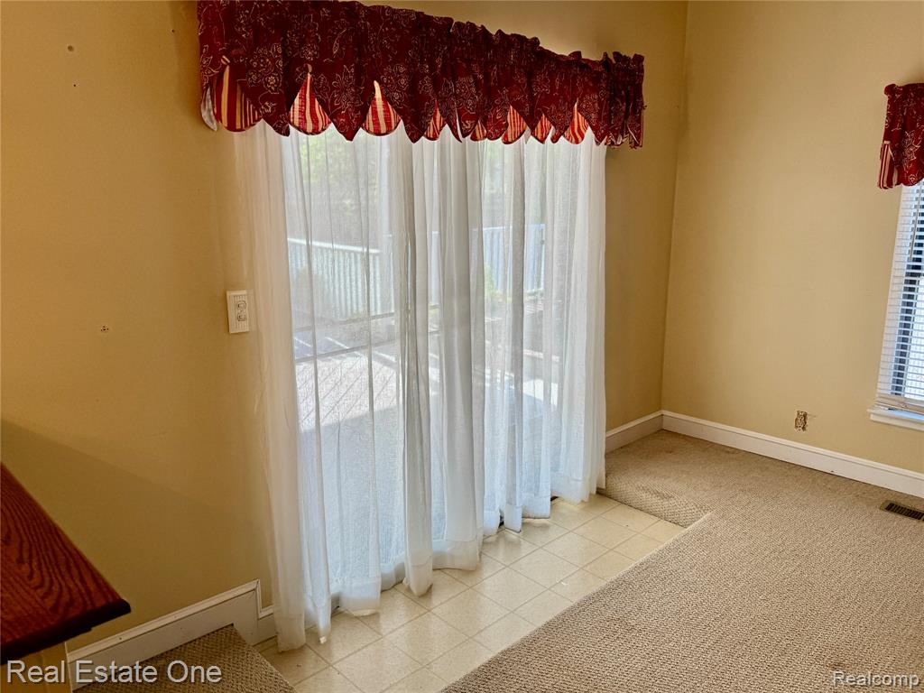 42075 GLORIA Drive, Canton, MI 48187 — Photo 47