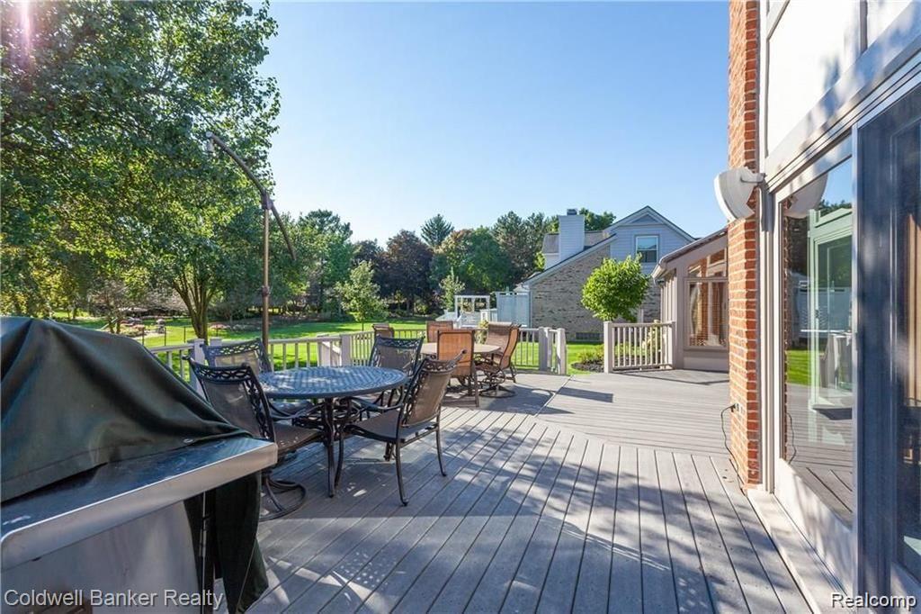 989 ELMSMERE Drive, Northville, MI 48167 — Photo 40