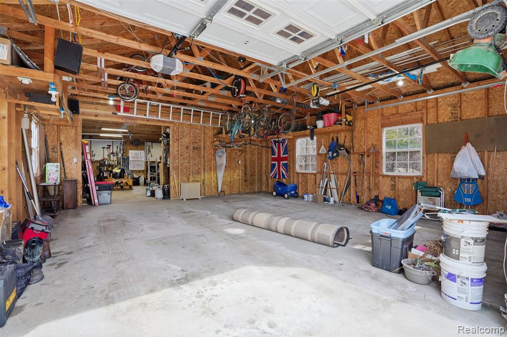9669 Hadley Road, Clarkston, MI 48348 — Photo 54