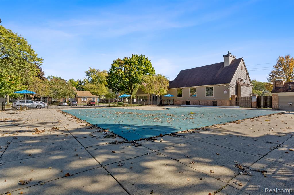 1961 WICKHAM Street, Royal Oak, MI 48073 — Photo 31