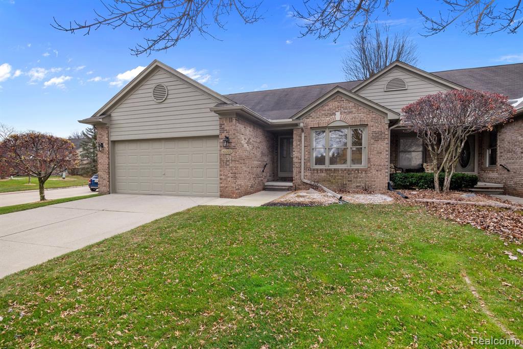 4444 Wisteria Court, Warren, MI 48092 — Photo 2