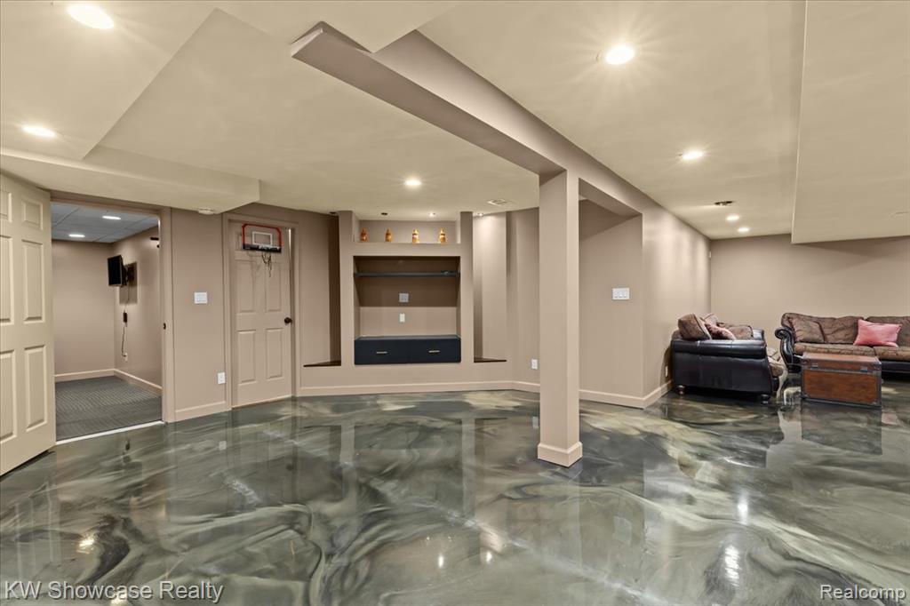 52890 Seven Oaks Drive, Shelby Twp, MI 48316 — Photo 35
