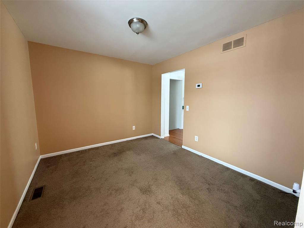 9032 Solitude Lane, Belleville, MI 48111 — Photo 4
