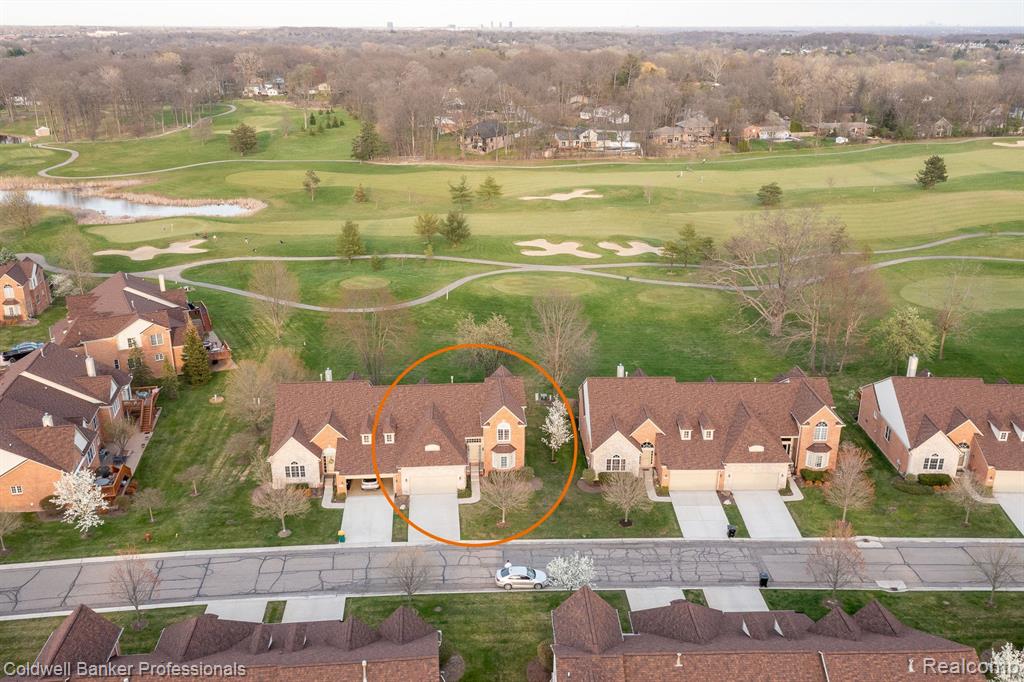 26270 VALHALLA Drive, Farmington Hills, MI 48331 — Photo 42