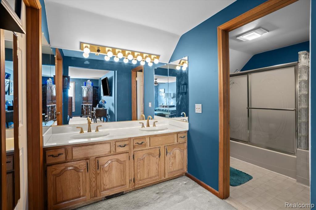 9112 Meadowdale Drive, Brighton, MI 48114 — Photo 27