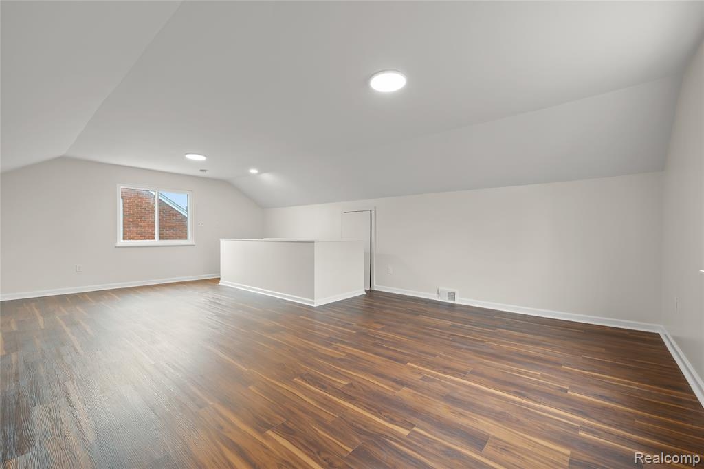 7828 Kolb Avenue, Allen Park, MI 48101 — Photo 16