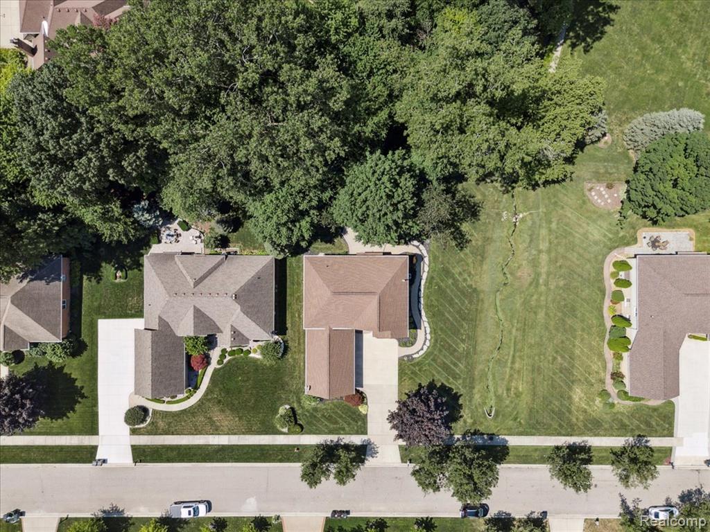 50821 Otter Creek Drive, Shelby Twp, MI 48317 — Photo 48