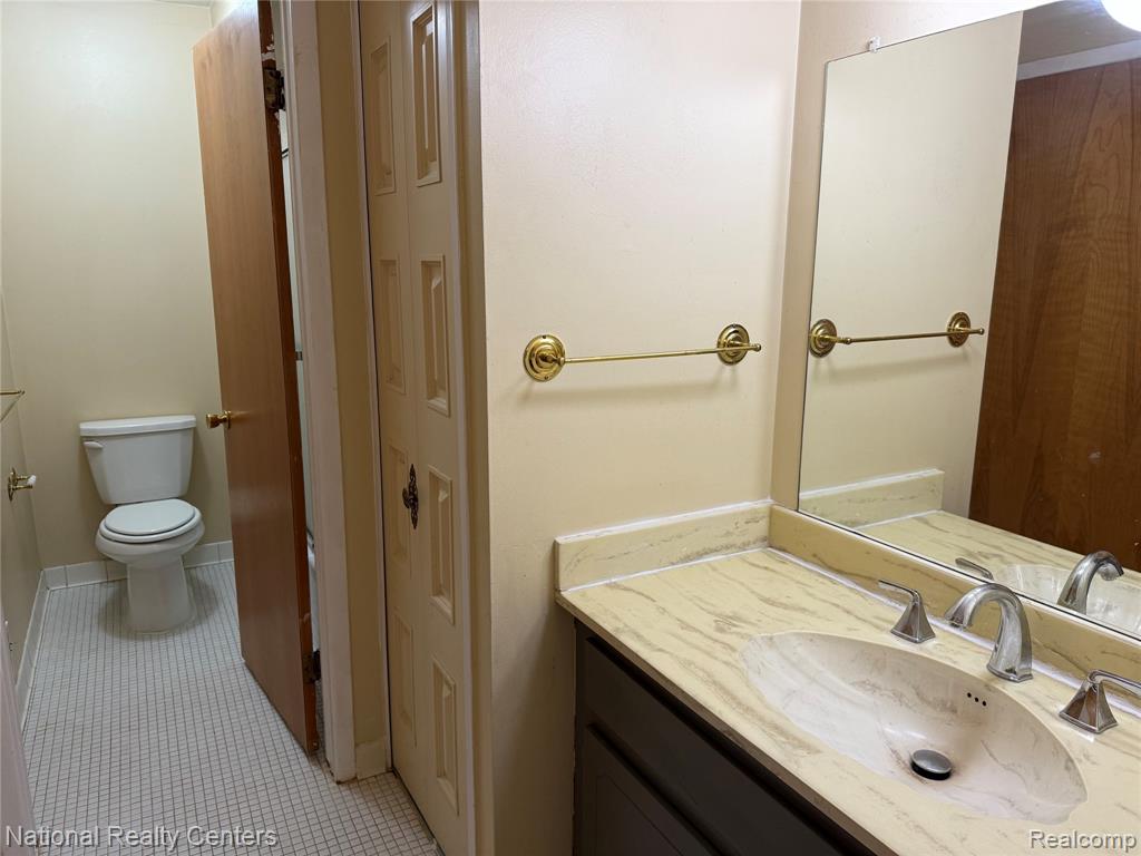 41846 Langley Drive, Sterling Heights, MI 48313 — Photo 12