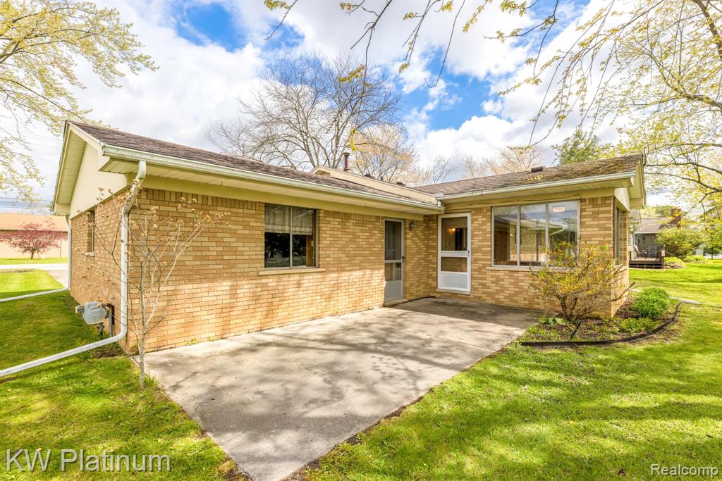 206 E Park Street, Capac, MI 48014 — Photo 3