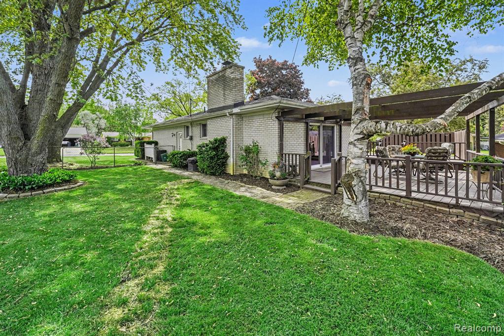 5364 Fern Avenue, Grand Blanc, MI 48439 — Photo 20