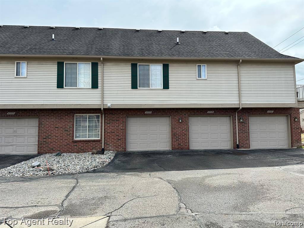 45553 Hidden View Court, Utica, MI 48315 — Photo 23