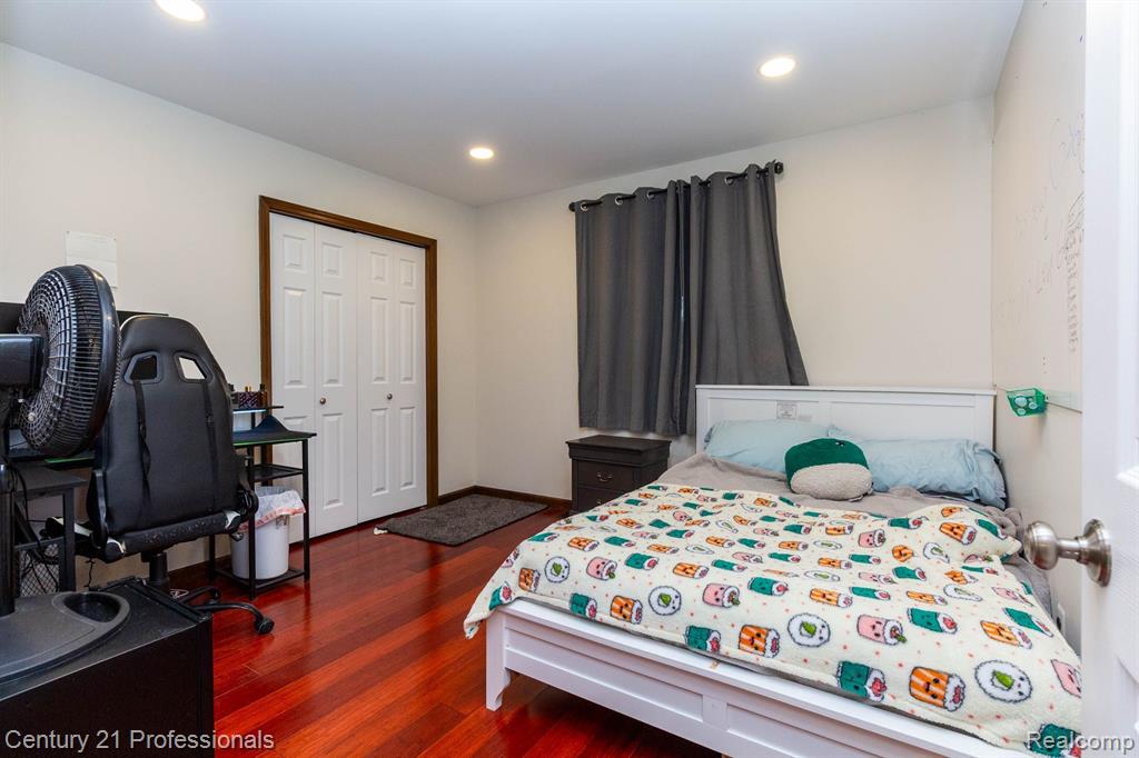 46498 HOUGHTON Drive, Shelby, MI 48315 — Photo 33
