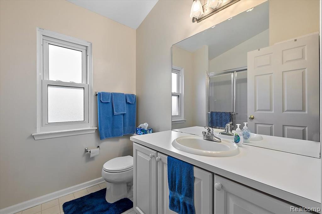 437 Cherry Hills Court, Oxford, MI 48371 — Photo 33