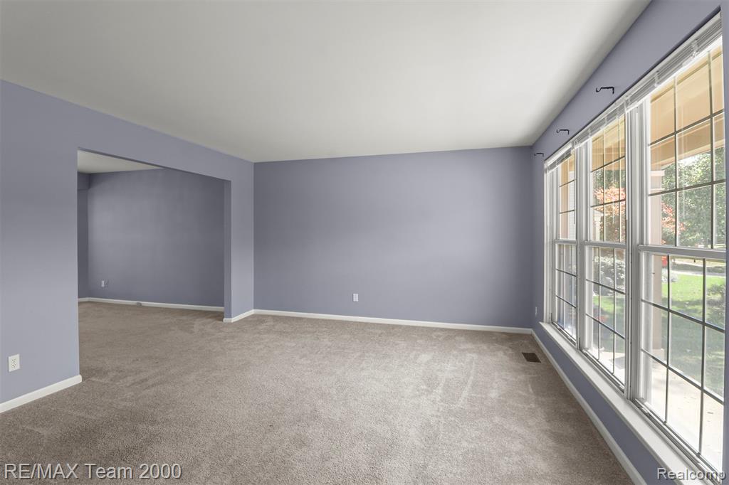 45225 Yorkshire Drive, Novi, MI — Photo 7