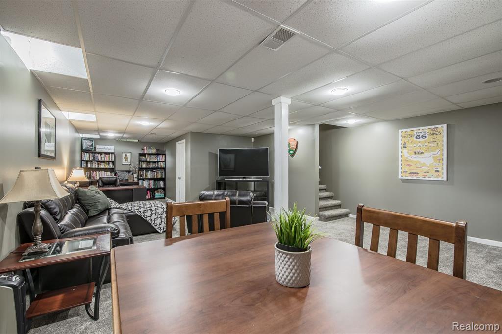 880 Frank Road, Lake Orion, MI 48362 — Photo 36