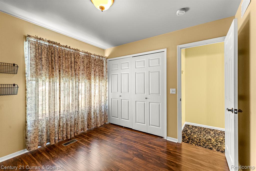 710 Saint Johns Blvd. Saint Johns Boulevard, Lincoln Park, MI 48146 — Photo 30