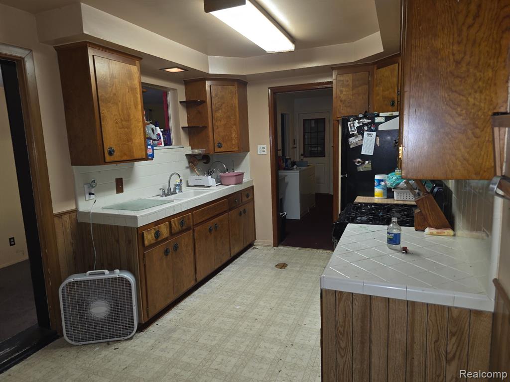 4656 Toepfer Road, Warren, MI 48091 — Photo 8