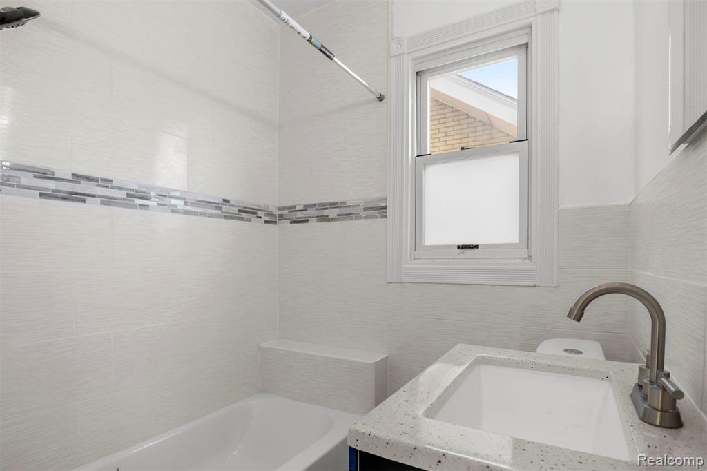 7524 Hartwell Street, Dearborn, MI 48126 — Photo 31