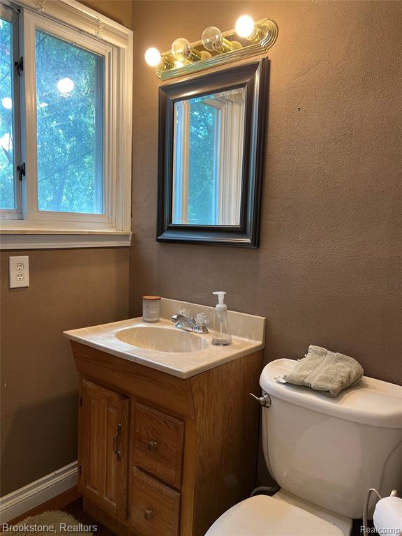 400 E Flint Street, Lake Orion, MI 48362 — Photo 14