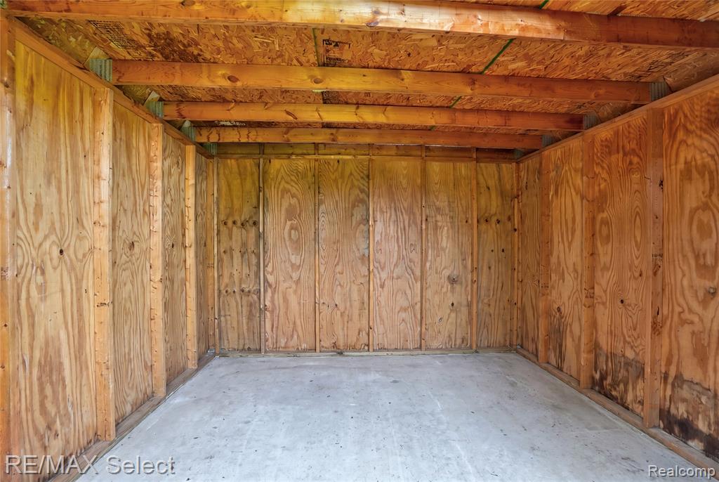 4399 Eagle Lane, Burton, MI 48519 — Photo 41